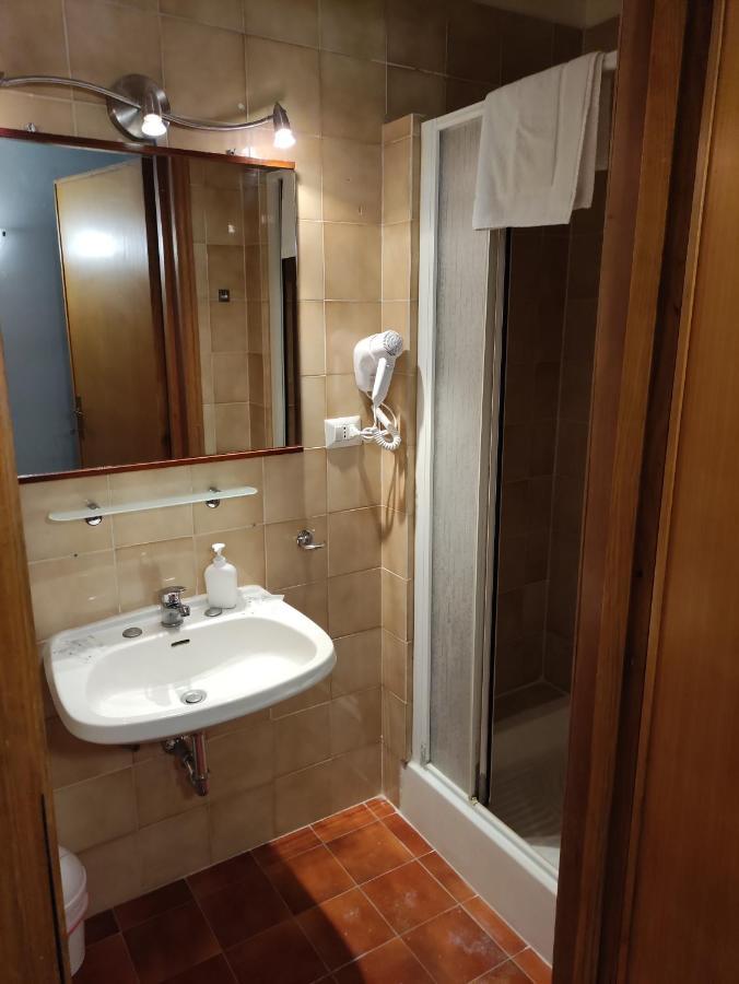 Hotel Big Bang Рим Екстер'єр фото